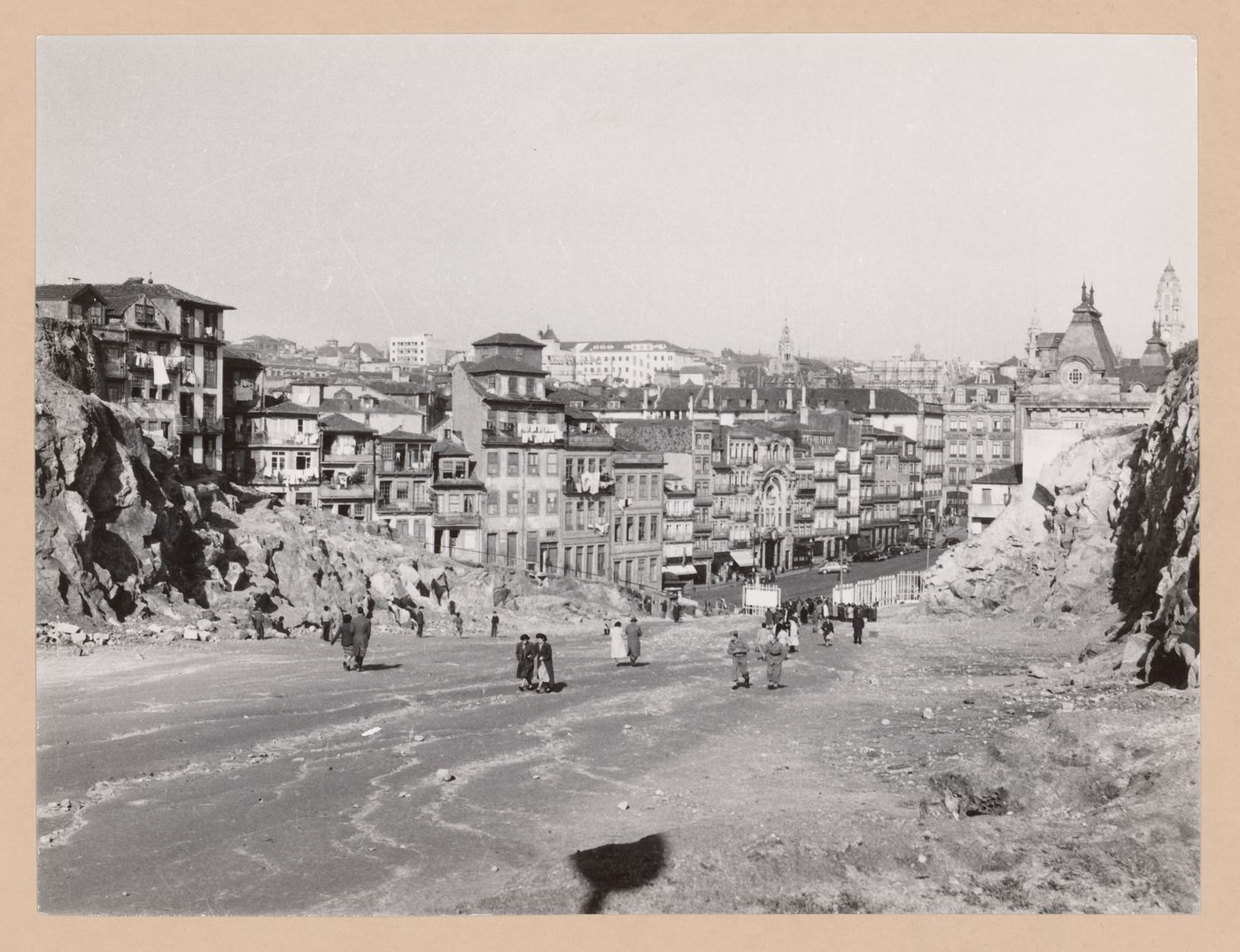 View of site and surrounding area for Edifício de Escritórios na Av. D. Afonso Henriques, Porto, Portugal