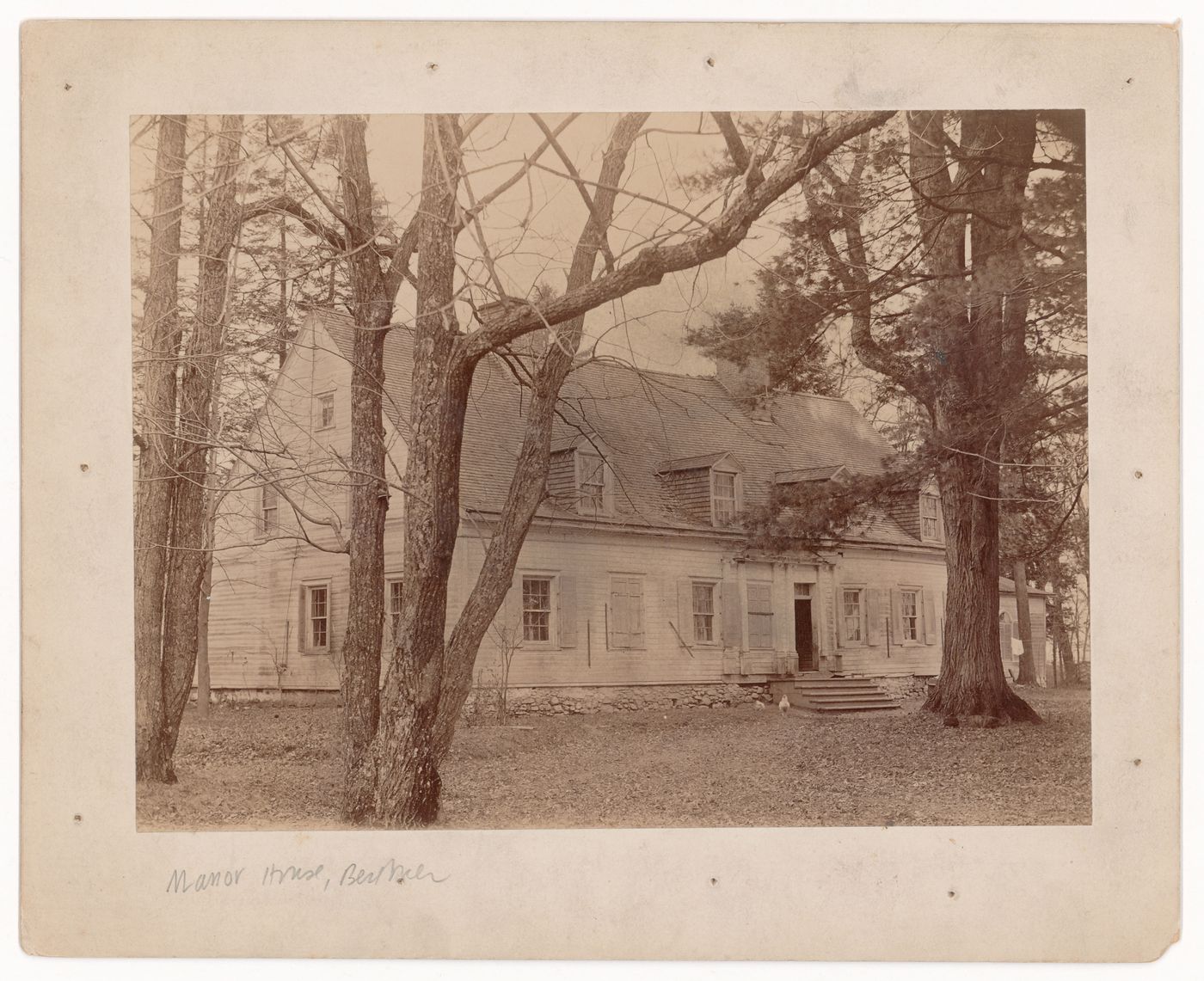 Manor House, Berthier