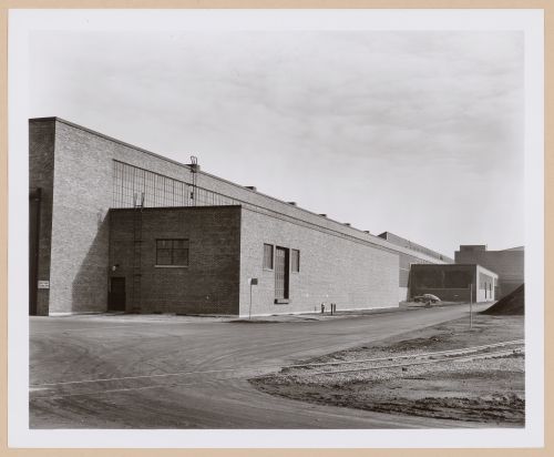 View of the principal [?] façade of Axle Plant No. 5, General Motors Corporation Pontiac Motor division Axel [?] Assembly Plant, Pontiac, Michigan