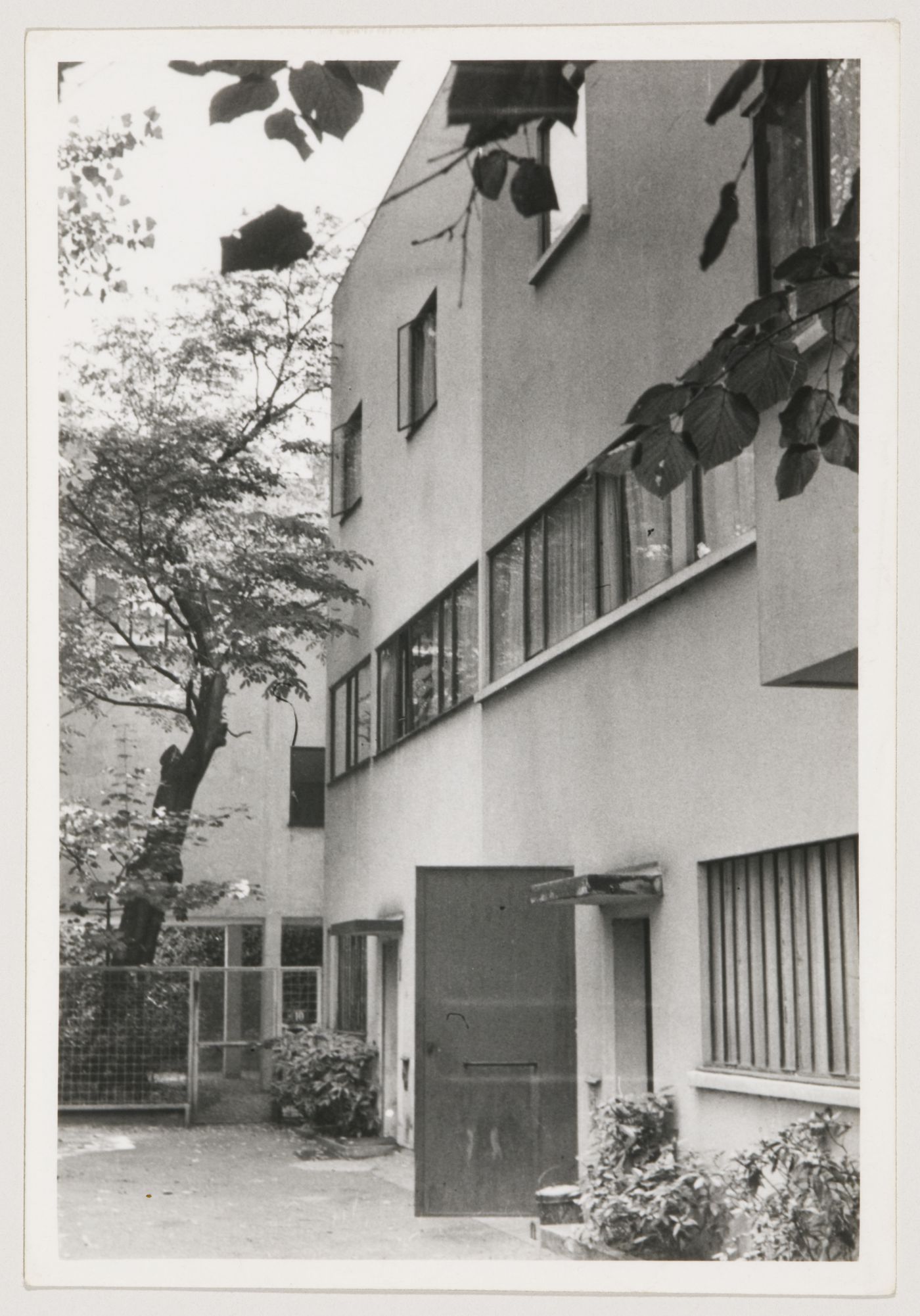 View of Villa La Roche et Jeanneret, Paris, France