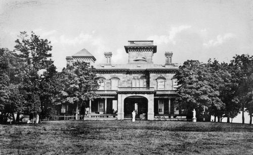 Plate from album ''Villas on the Hudson. A Collection of Photolithographs of Thirty-one Country Residences''