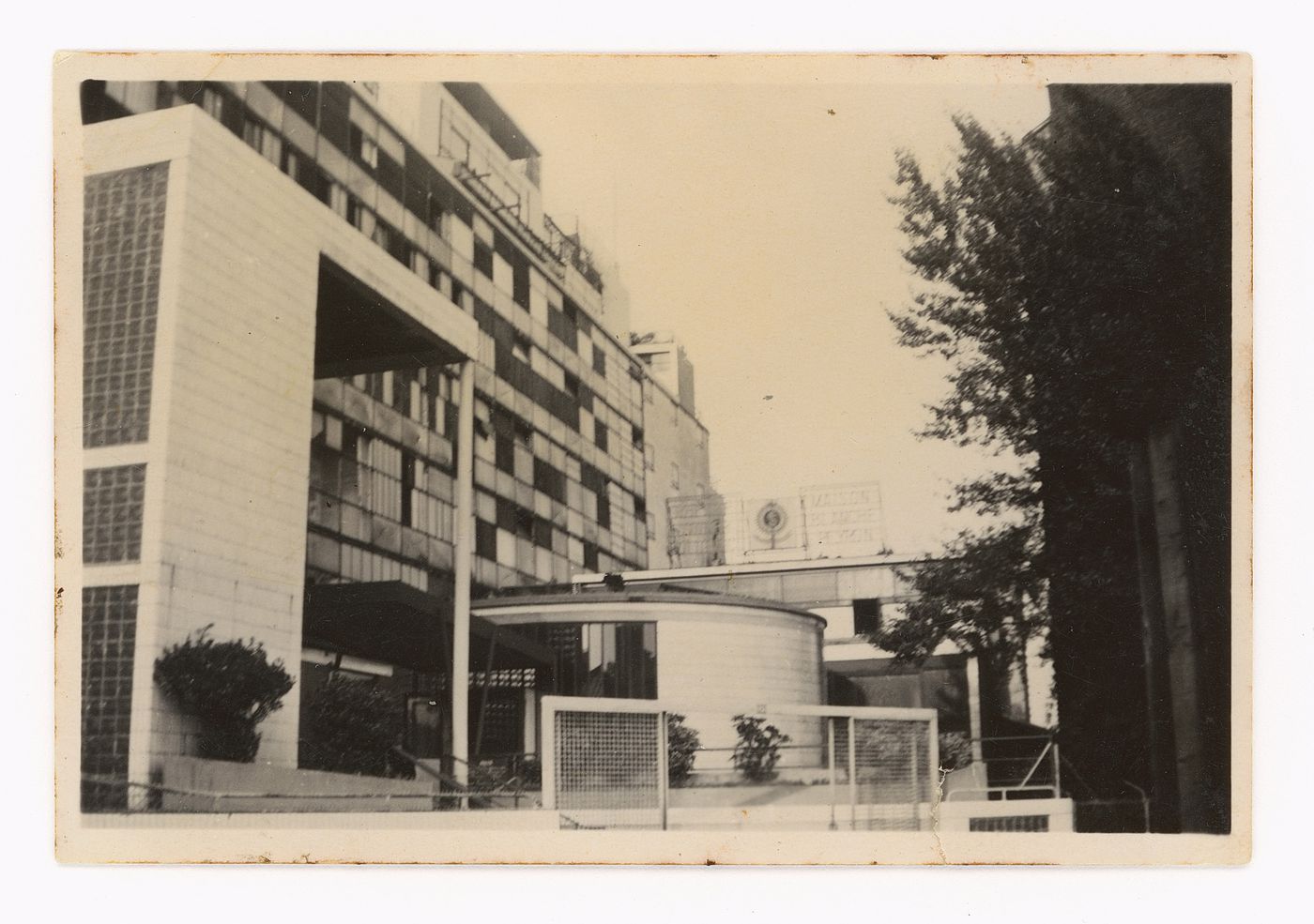 Photograph of an unidentified architectural project