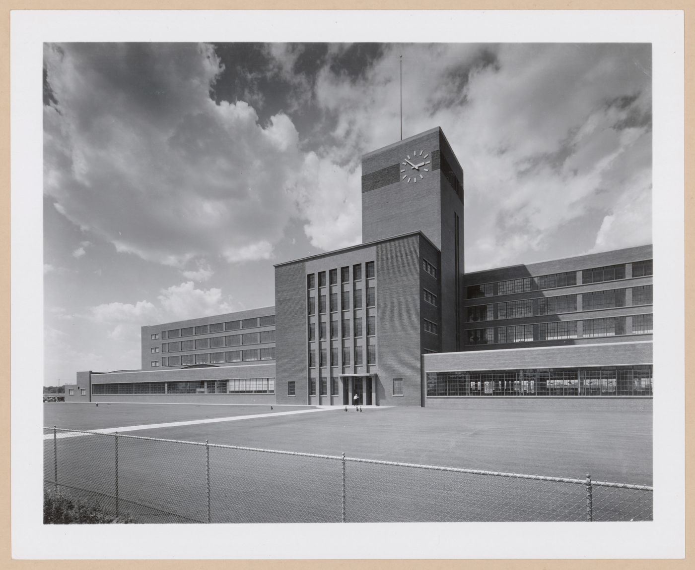 View of the principal façade of the Administration and Manufacturing Buildings, Burroughs Adding Machine Company Assembly Plant, Plymouth, Michigan