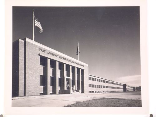 View of the principal façade of the Administraion and Manufacturing Buildings, United Aircraft Corporation Pratt & Whitney Corporation division Assembly Plant, Kansas City, Missouri