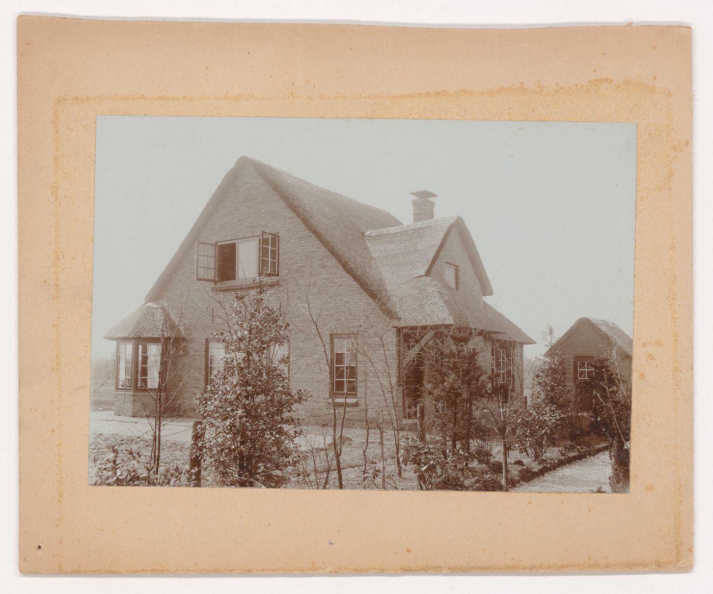 View of the house for Mr. and Mrs. van Essen-Vincker from the garden, Blaricum, Netherlands
