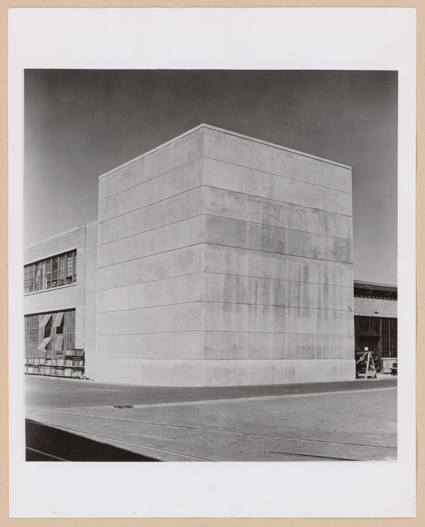 View of the lateral and rear façades of the X-Ray Building, United Aircraft Corporation Pratt & Whitney Corporation division Aircraft Assembly [?] Plant, East Hartford, Connecticut
