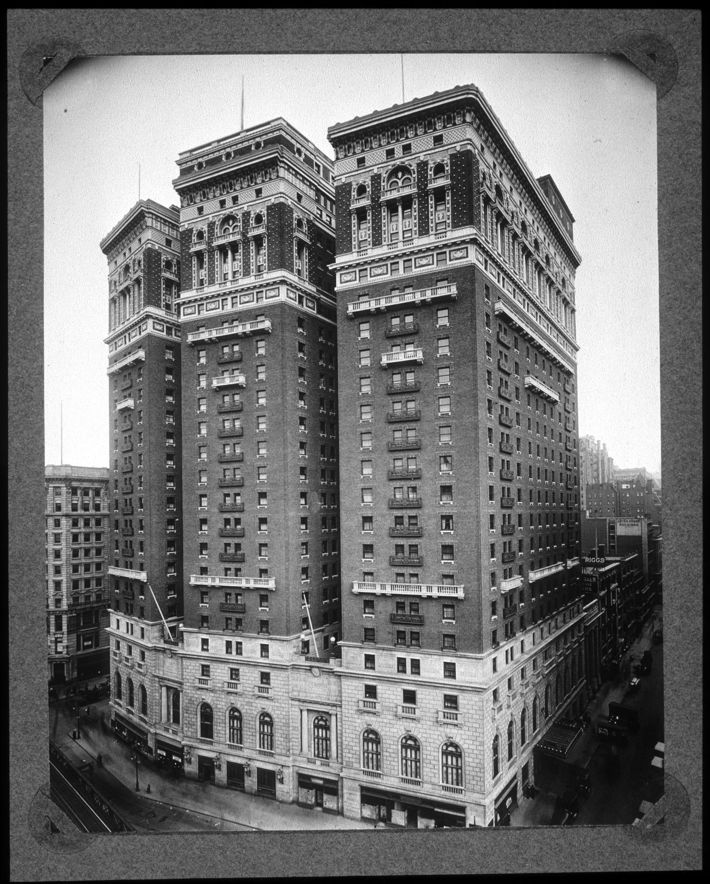 Plate from album ''Hotel McAlpin, New York City 1911-12''
