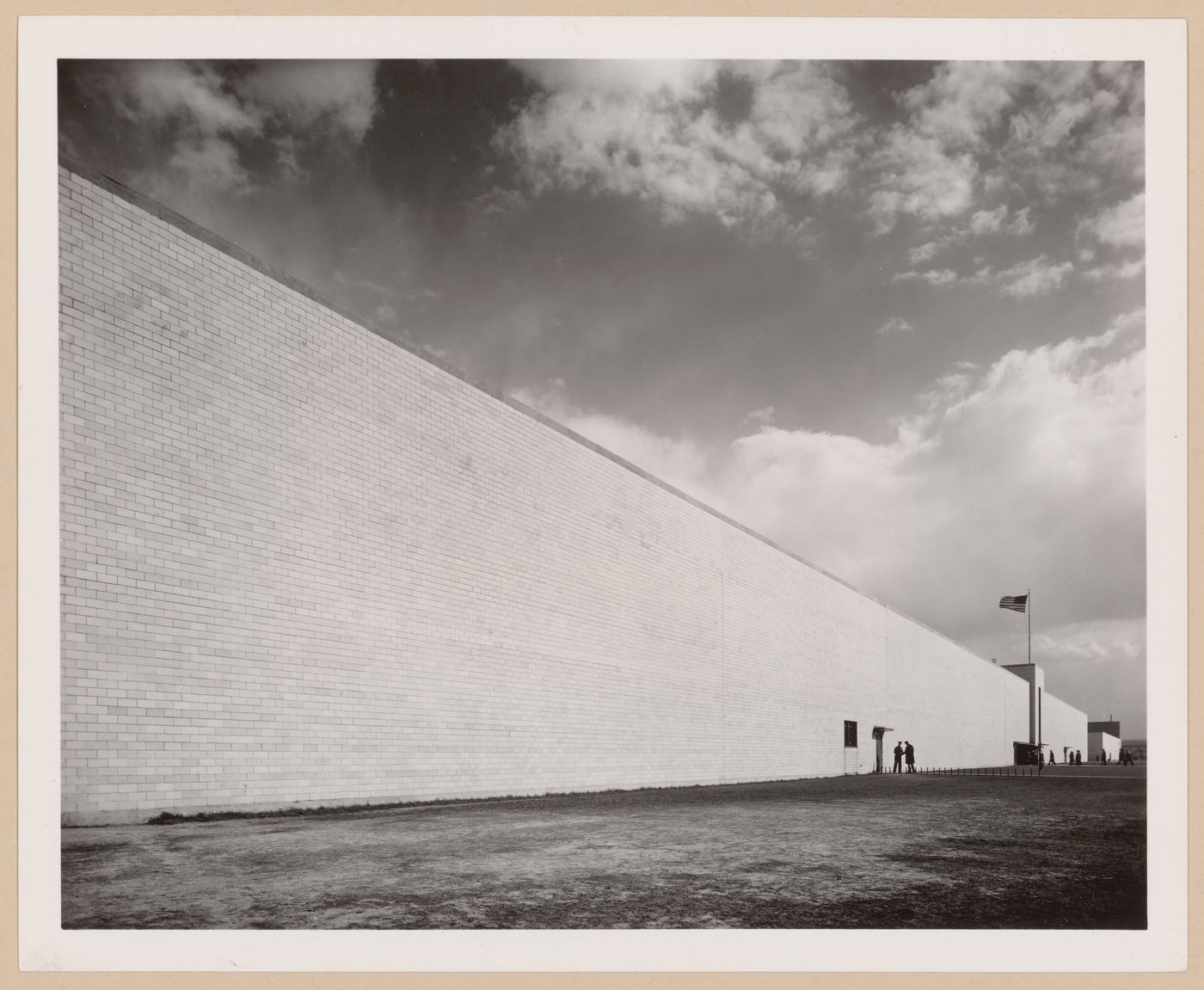 View of the principal façade of the South Assembly [?] Building, Wright Aeronautical Corporation Airplane Engine Assembly Plant, Lockland, Ohio