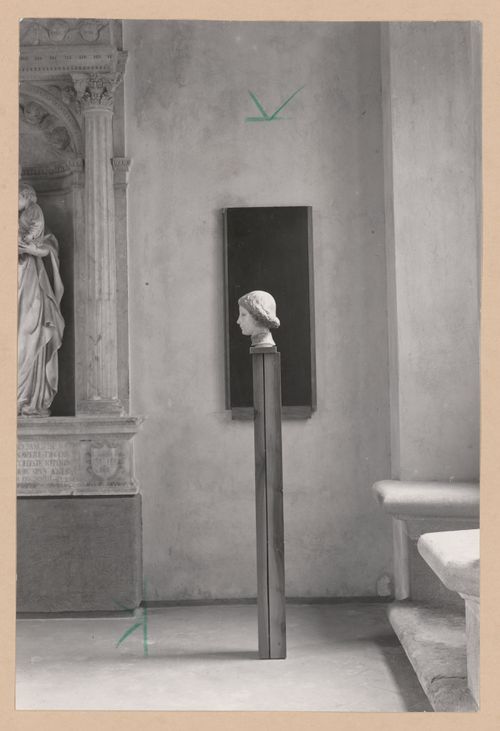 Interior view of the Sala dei Gagini showing the bust of a woman on a pedestal, Palazzo Abatellis, Galleria regionale della Sicilia, Palermo, Italy