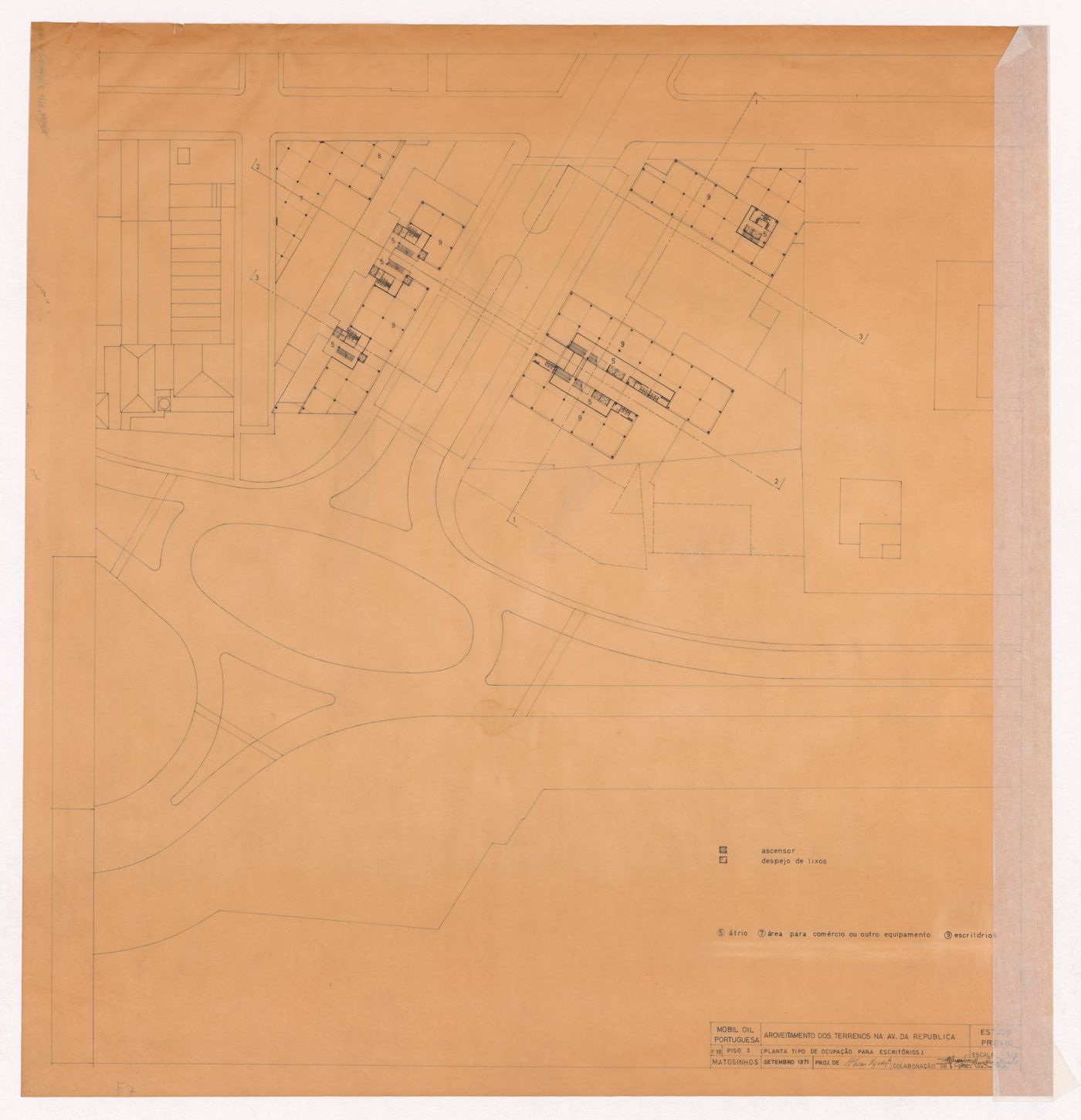 Third floor plan for Habitações Colectivas da Mobil Oil Portuguesa, Matosinhos, Portugal