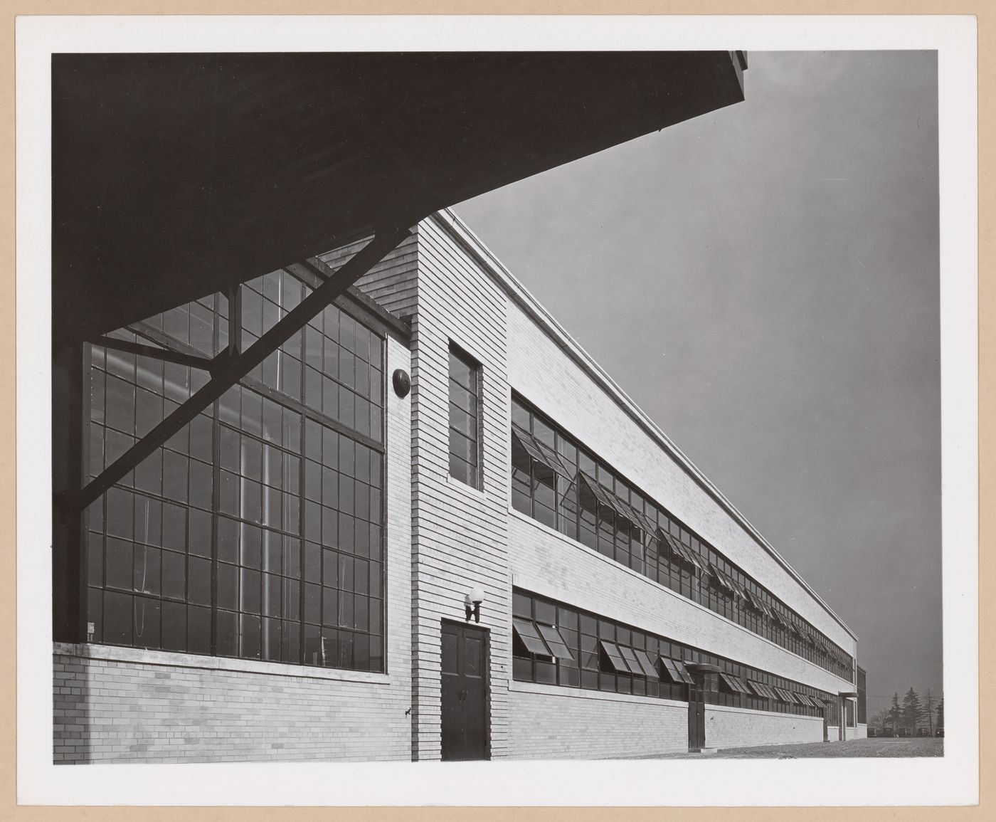 View of the principal façade of the Manufacturing Building, General Motors Corporation Harrison Radiator division Assembly Plant, Lockport, New York