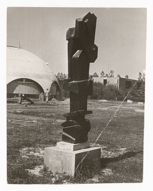 Photograph of unidentified sculpture
