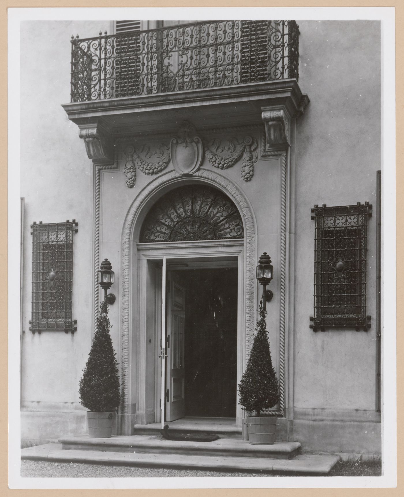 View to the main entrance to the John S. Newberry house (now demolished), Lake Shore Road, Grosse Pointe Farms, Michigan