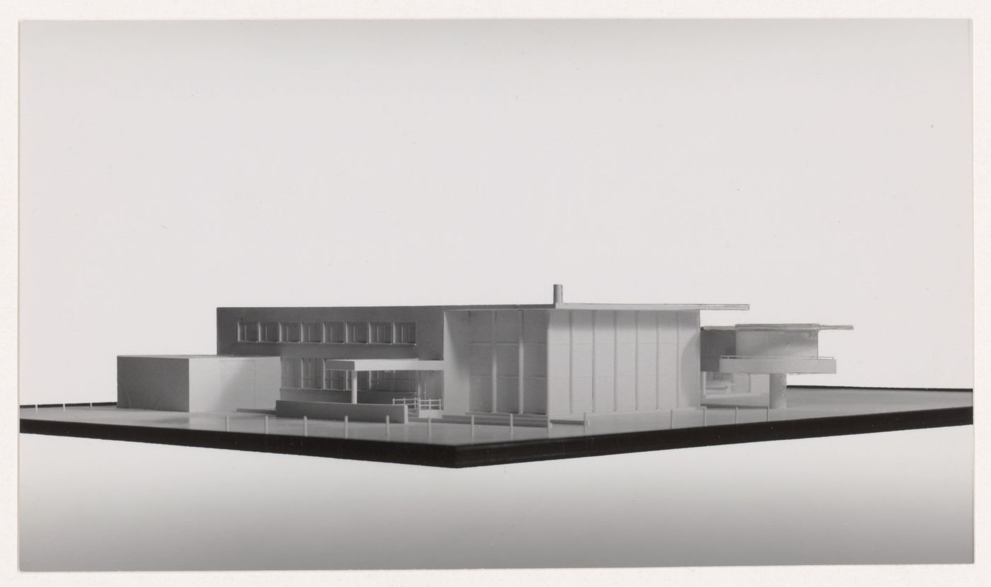 Photograph of a model for Johnson House, Pinehurst, North Carolina