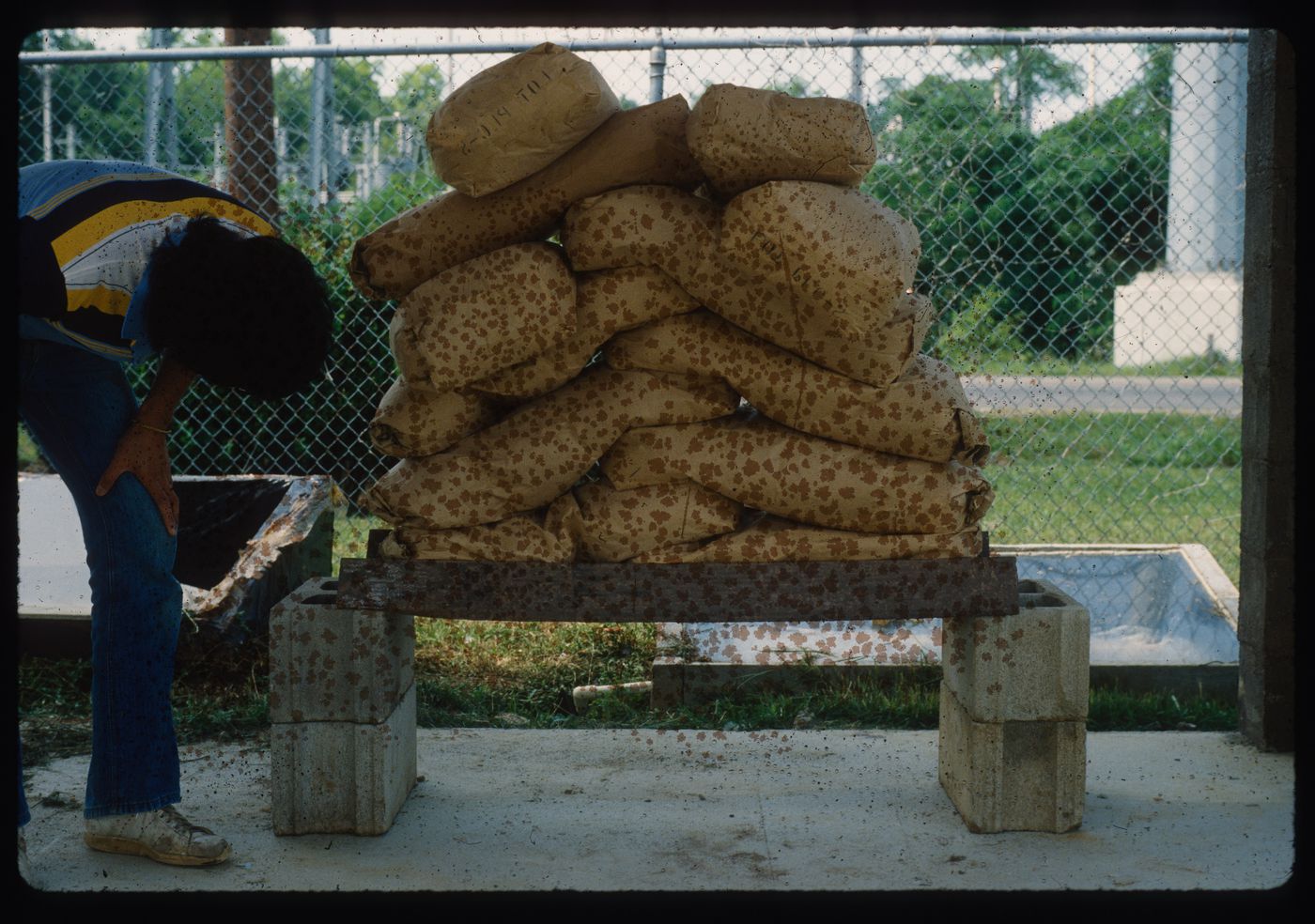 Image for an illustrated lecture on construction technology using sulphur