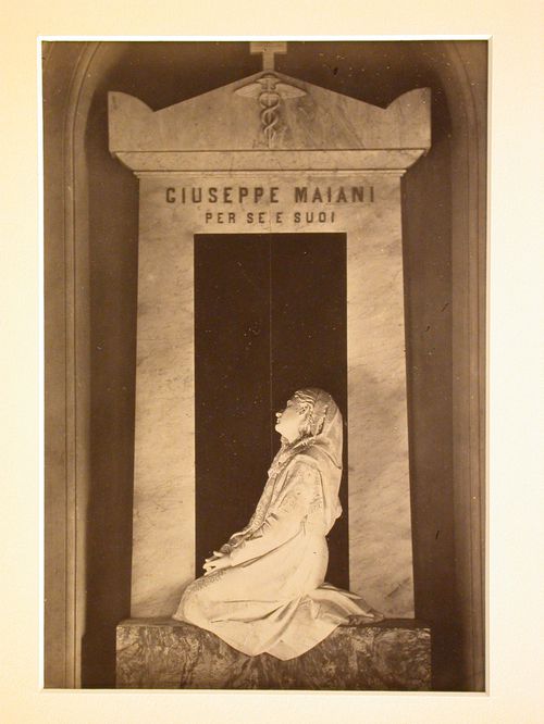 Monumento Maiani, Camposanto, Italy