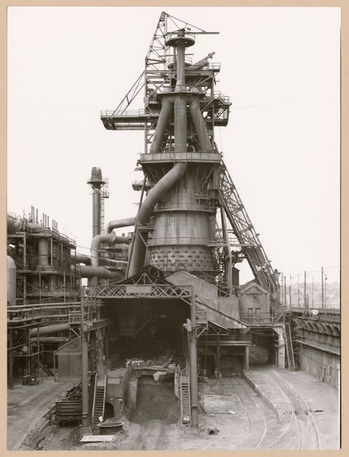 View of a blast furnace of Republic Steel mill, Youngstown, Ohio