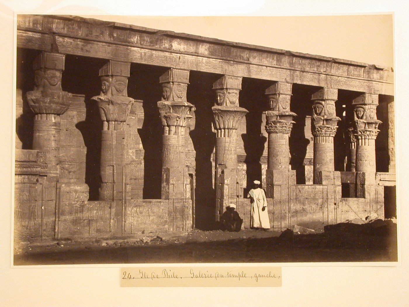 Ile de Phile. Galerie du temple, gauche