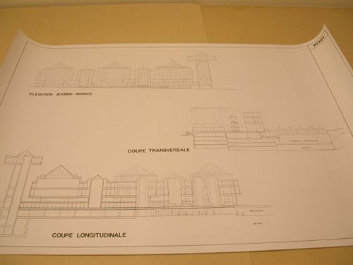 Reprographie d'un dessin, Concours d'architecture pour le Musée d'art contemporain de Montréal, Montréal, Québec : Élévation et coupes