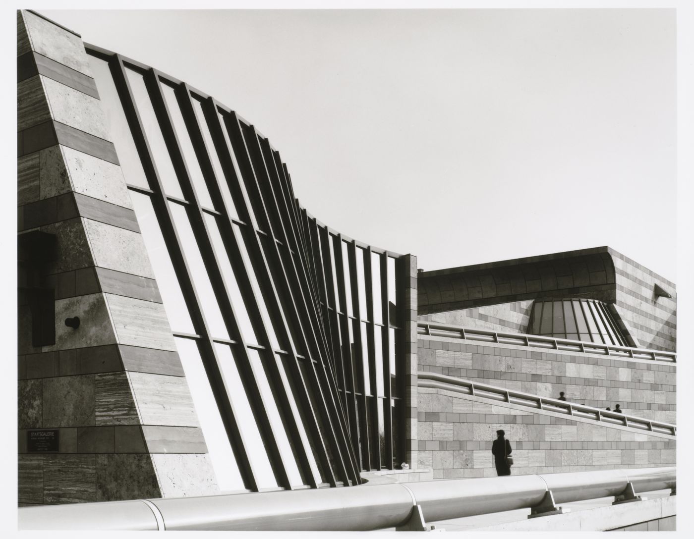 Partial view of the ramp and rotunda of the Neue Staatsgalerie [New National Gallery], Stuttgart, Germany