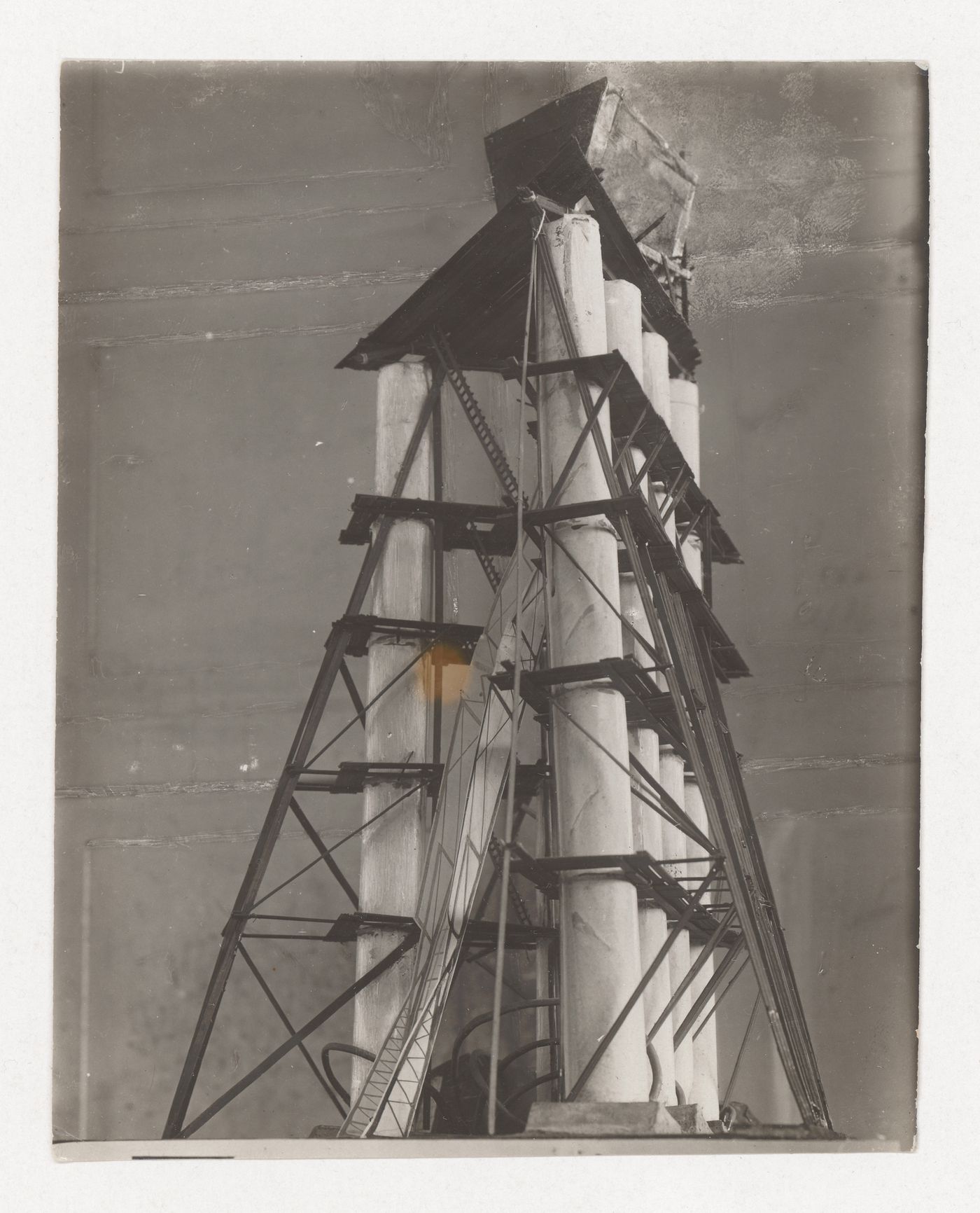 View of a student model for a tower for caustic soda processing by an unknown student for the topic "Functionally Specific Task in the Demonstration of Volume and Space" for the "Obmas; Finding the Volume-Space" course at the Vkhutemas, Moscow