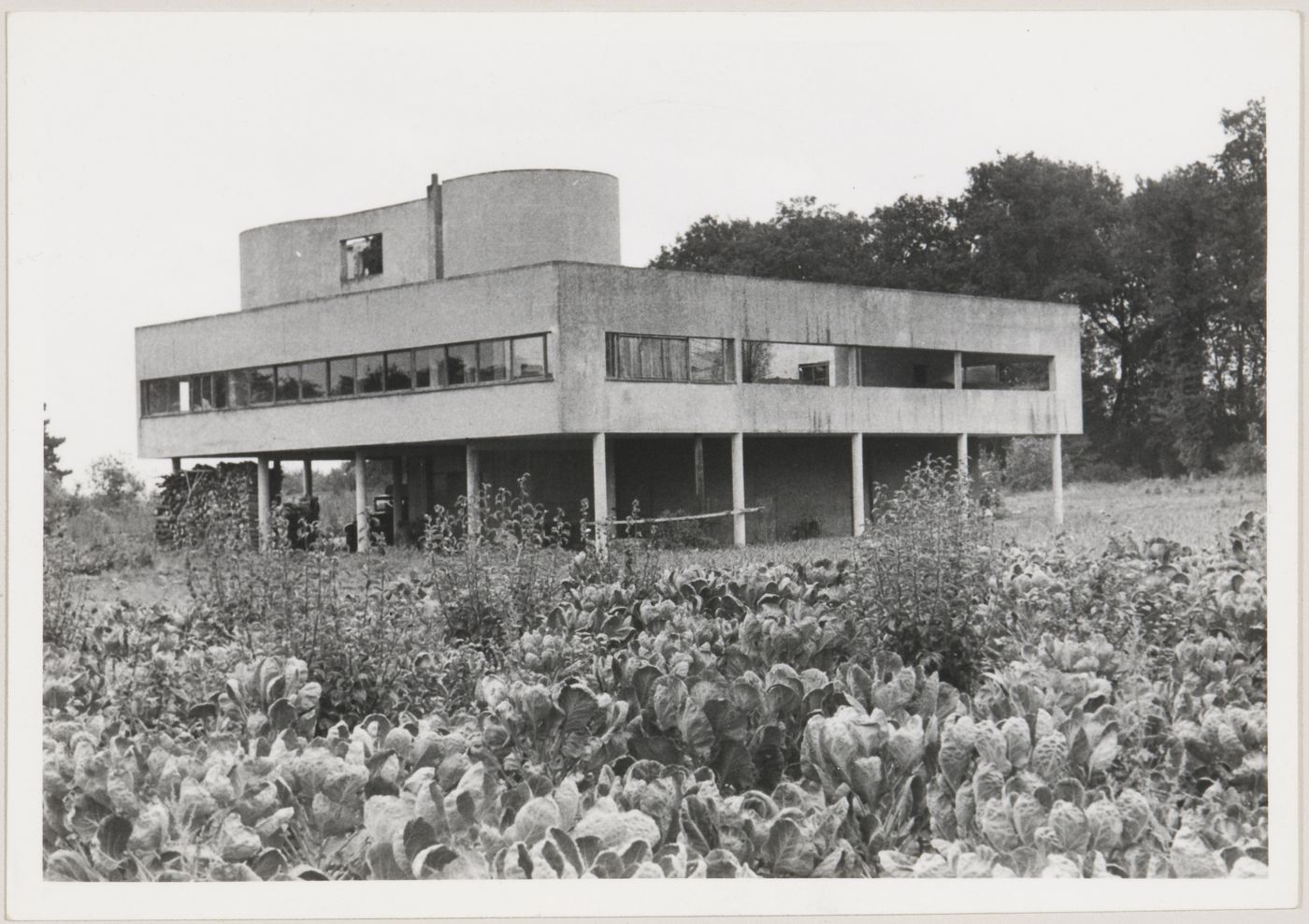 View of Villa Savoye, Poissy, France