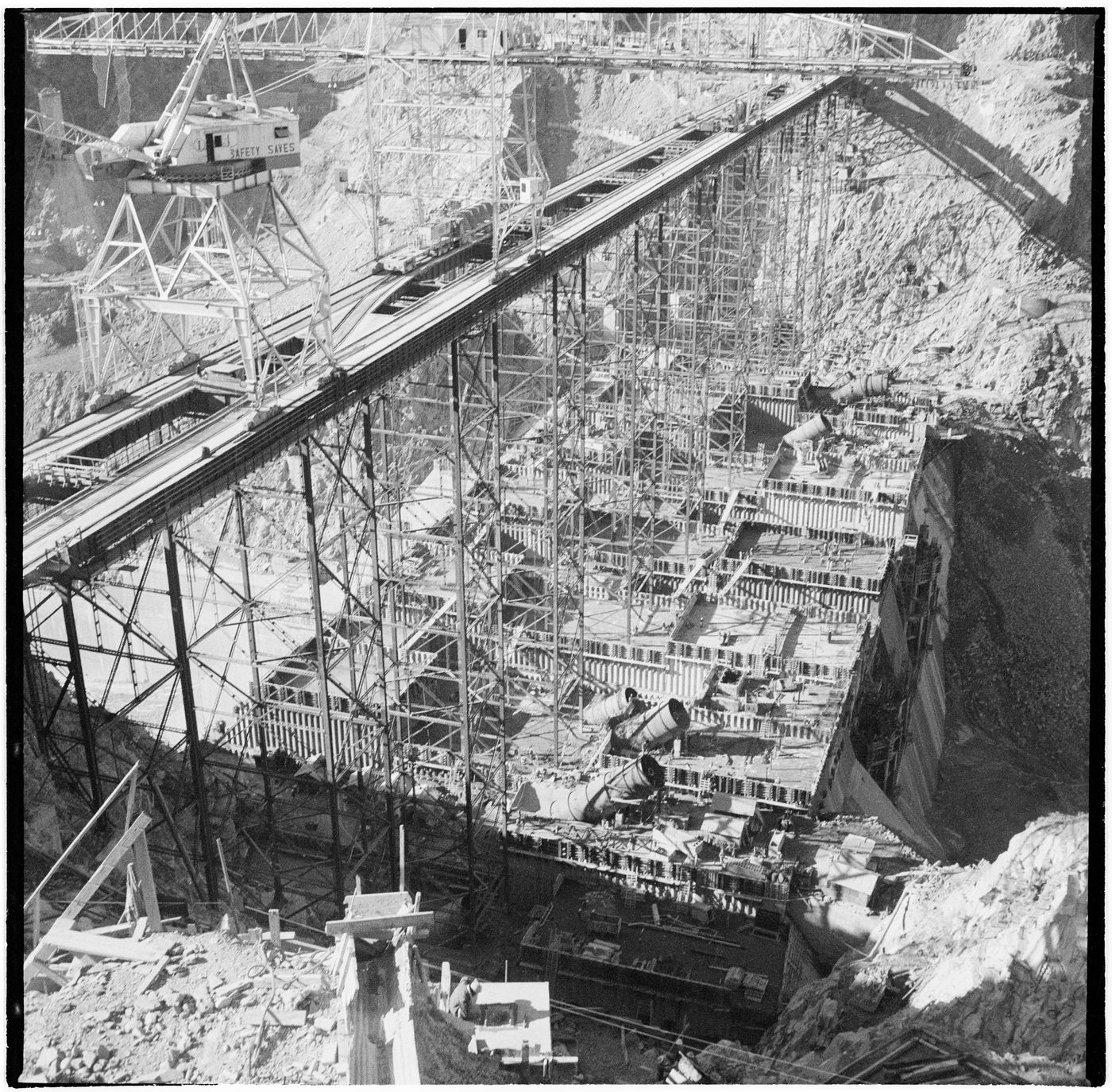 Bhakra Dam under construction near Talwara, India