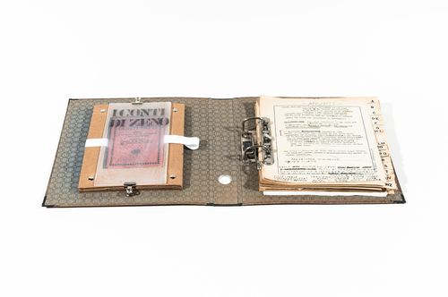 Artist book, I Conti di Zeno, featuring a catalogue (registrare) of Zeno's belongings, home and life for Zeno, une cultura autosufficiente [Zeno, a self-sufficient culture]