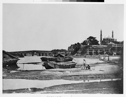 Distant view of the Stone Bridge over the Gumti River, Lucknow, India