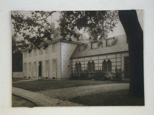 View of the principal façades of Sonja Knips House and the wing, Nusswaldgasse 22, Vienna, Austria