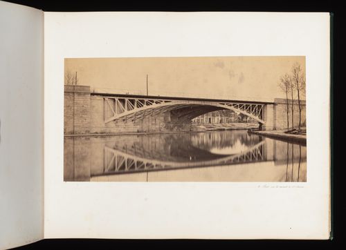Pont sur le canal à St Denis