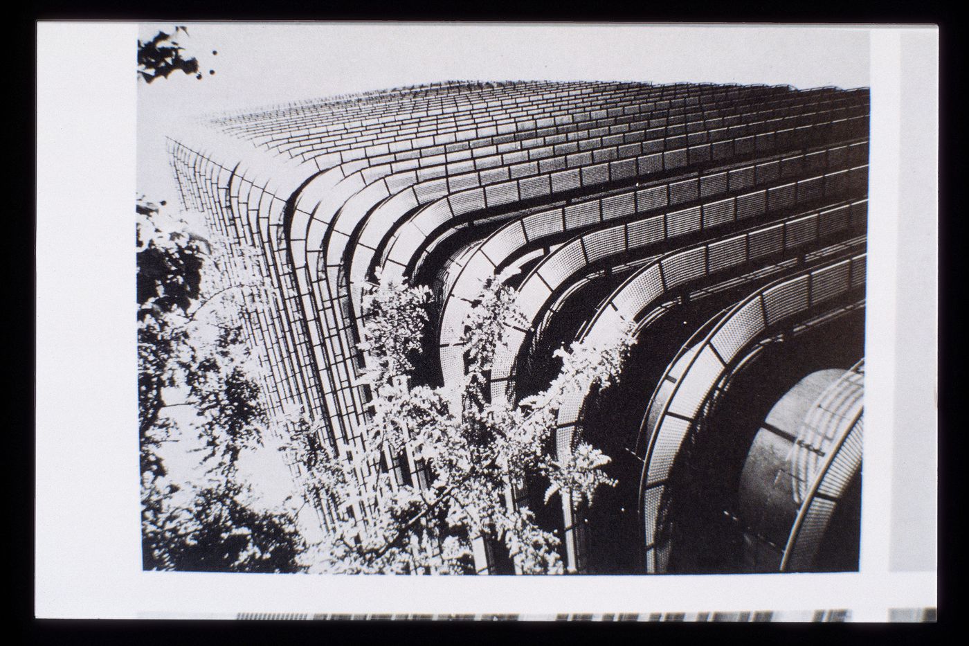 Slide of a photograph of Bank of Bilbao Tower, Madrid, by Francisco Javier Sáenz De Oíza