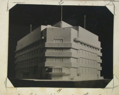Maquette pour l'hotel des Postes. J. Crouwel, architecte à La Haye