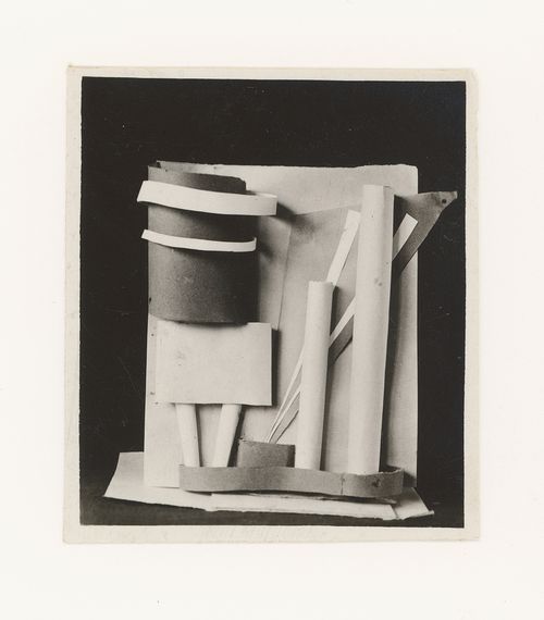 Photograph of a student model on the topic "Construction of Frontal Surface Based on Vertical, Horizontal and Inclined Combination of Two or More Rhythmical Rows" for the "Space" course at the Vkhutemas, Moscow