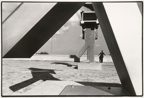 View of the Belvedere wall through the base of the Dancing de Stijl allegorical column, CCA garden, Montréal, Québec, Canada
