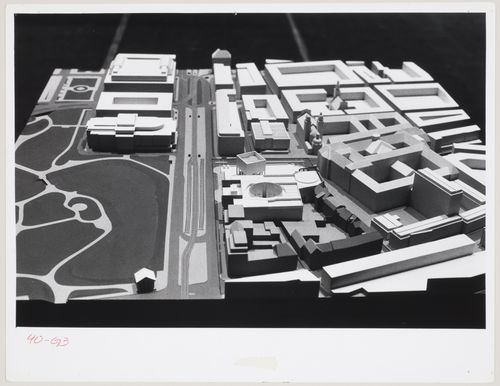 Nordrhein-Westfalen Museum, Dusseldorf, Germany: view of model set within competition model