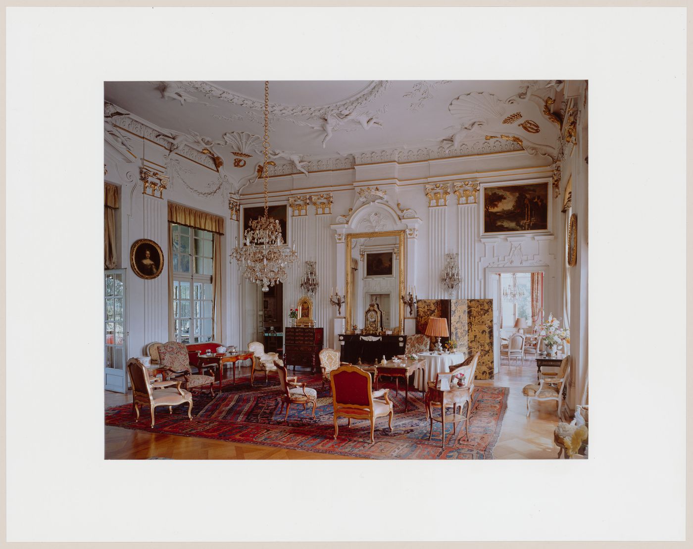 Vue du grand salon du Château de la Poya, Fribourg, Suisse