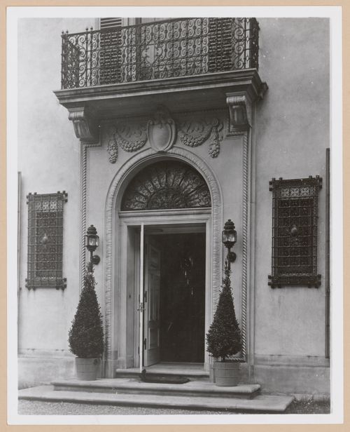 View to the main entrance to the John S. Newberry house (now demolished), Lake Shore Road, Grosse Pointe Farms, Michigan