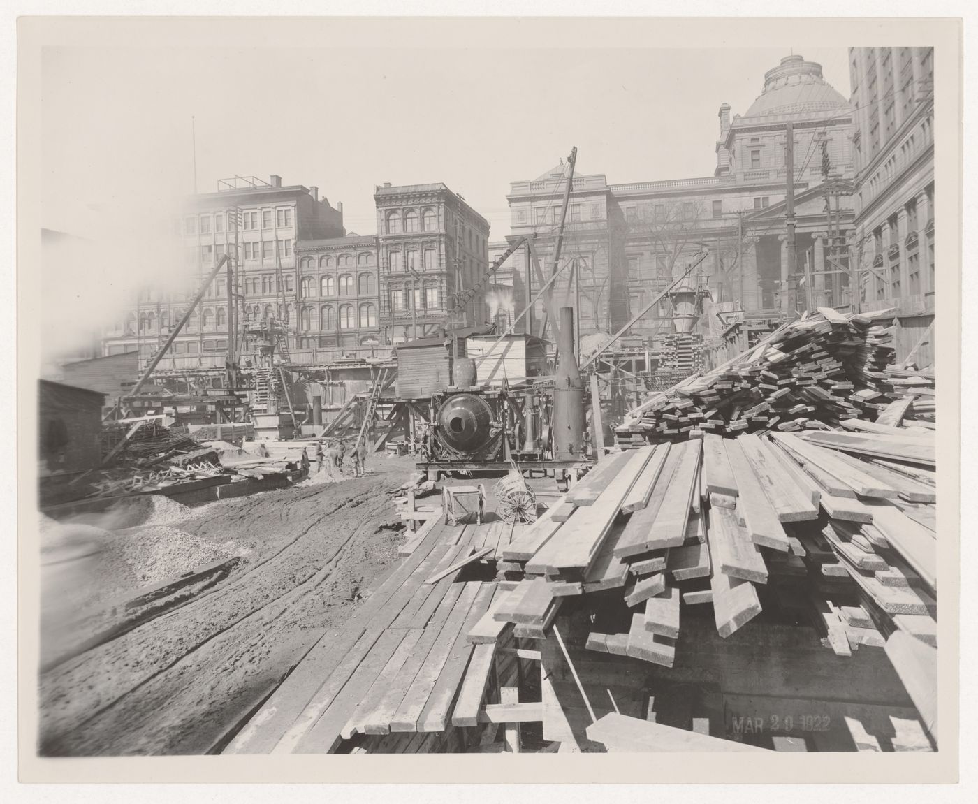 Vue du chantier de construction, Annexe au Palais de Justice de Montréal, Montréal, Québec