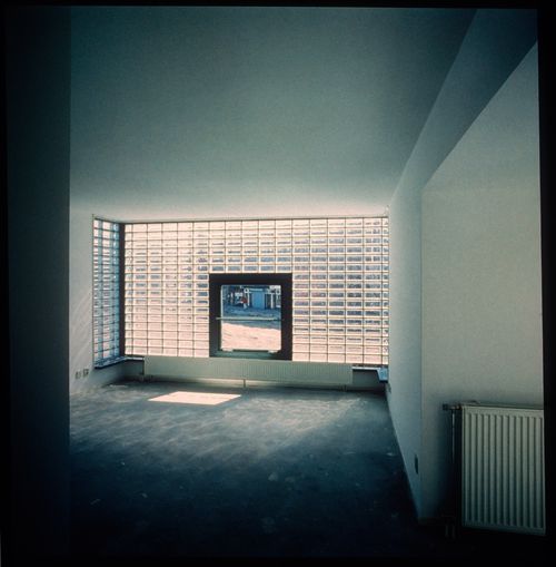 View of interior of Duas habitações e duas lojas, The Hague, the Netherlands