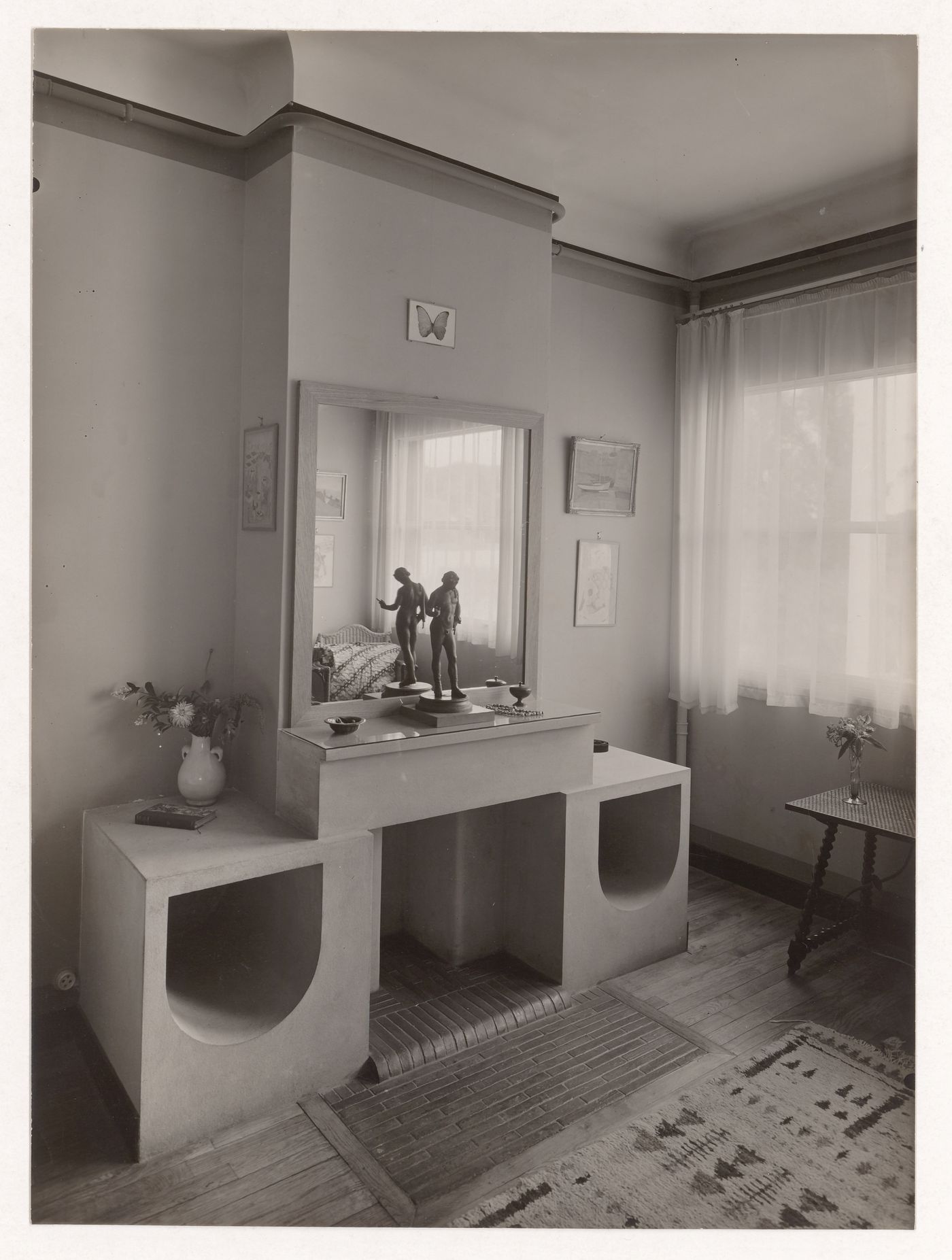 Interior view showing fireplace in bedroom, Trapenard villa, Sceaux, France