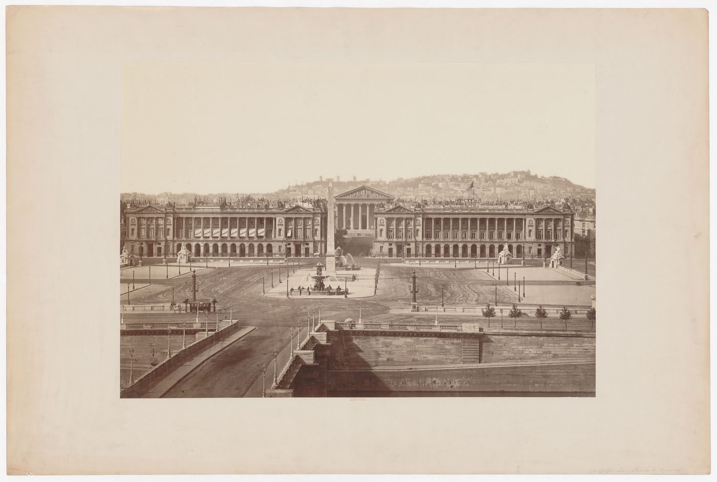 Panoramic view of Place de la Concorde looking towards Montmartre, Paris, France