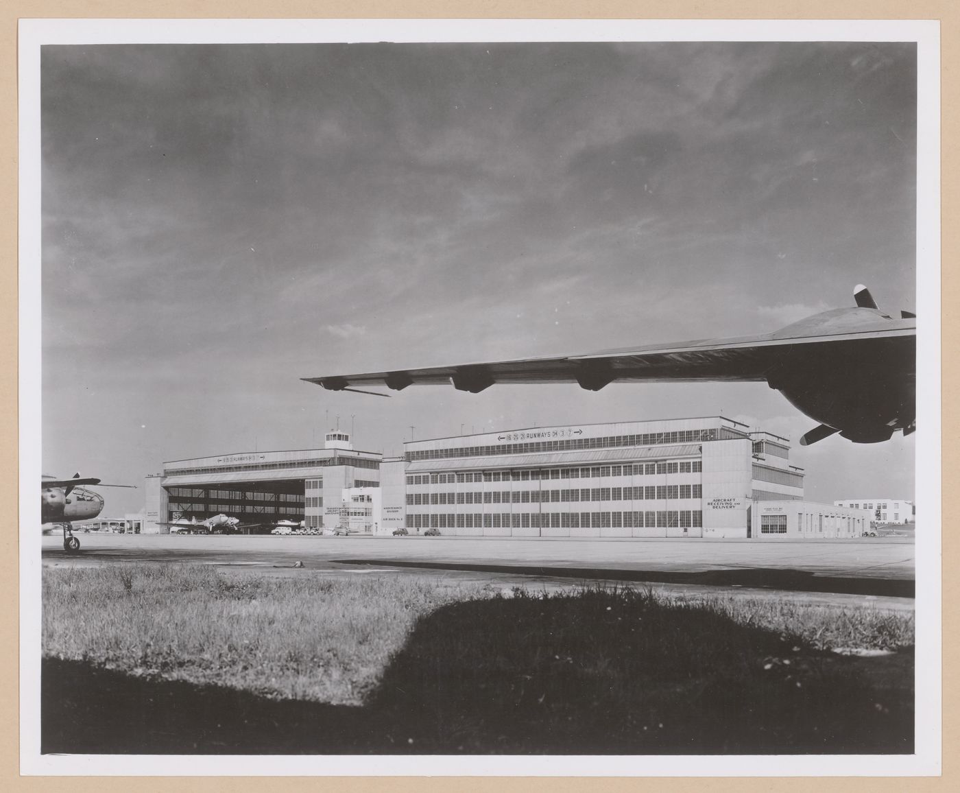 View of the principal façade of a hangar, United States Army Base, Dayton, Ohio