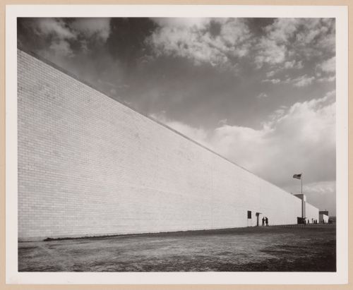 View of the principal façade of the South Assembly [?] Building, Wright Aeronautical Corporation Airplane Engine Assembly Plant, Lockland, Ohio