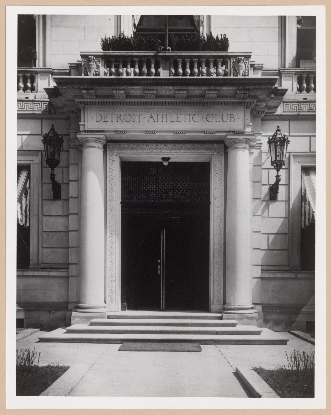 View of the main entrance to the Detroit Athletic Club, Detroit, Michigan