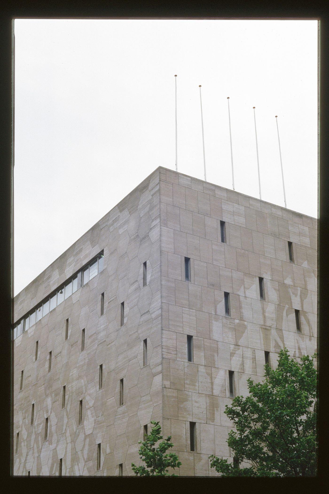 Slide of a photograph of De Bijenkorf Department Store, Rotterdam, by Marcel Breuer