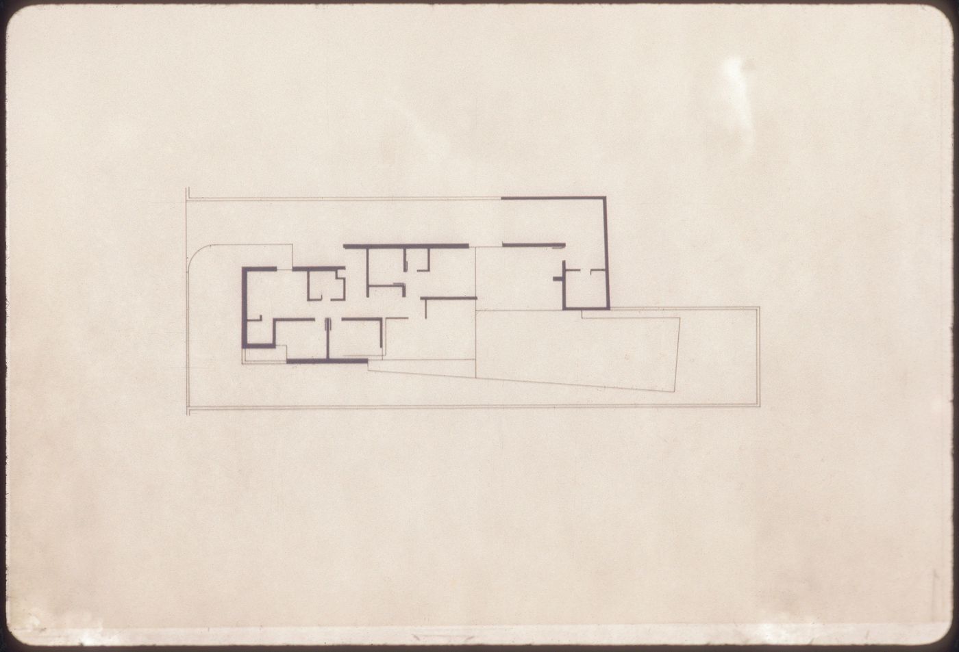 Slide of plan for Casa Manuel Magalhães, Porto