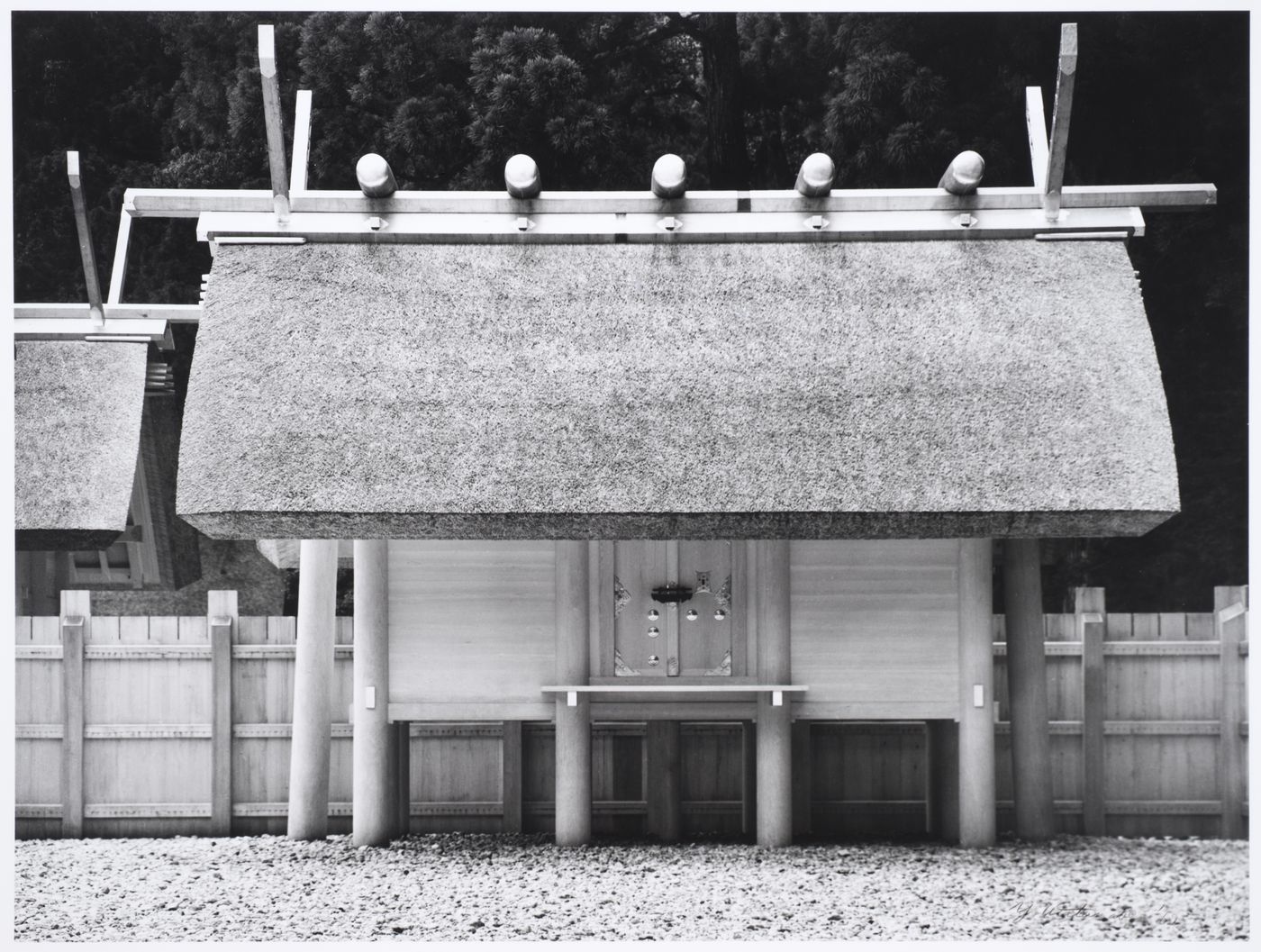 View of the Saihoden [West Treasure House], Geku [Outer Shrine], Ise Daijingu (also known as Ise Jingu [Ise Shrine]), Ise-shi, Japan