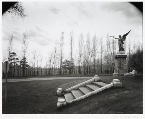 View of stairs and a statue, Cimetière Notre-Dame des Neiges, 4601 chemin de la Côte-des-Neiges, Montréal, Québec