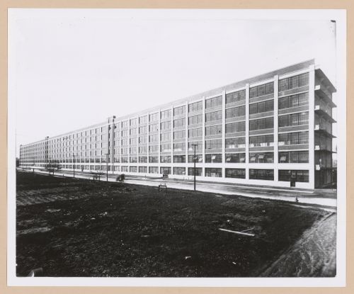 View of the principal façade of the Fisher Body Company Automobile Parts Plant, Cleveland, Ohio